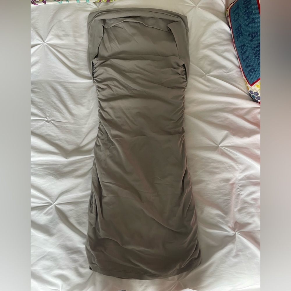 Aritzia contour bodycon grey dress